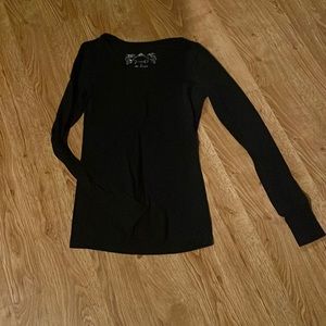 Black Light weight long sleeve